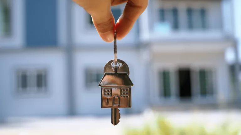 Should You Build or Buy a Home