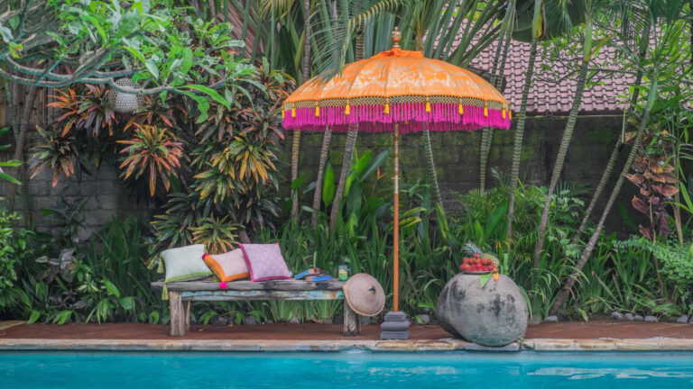 Tropical Garden House Designs
