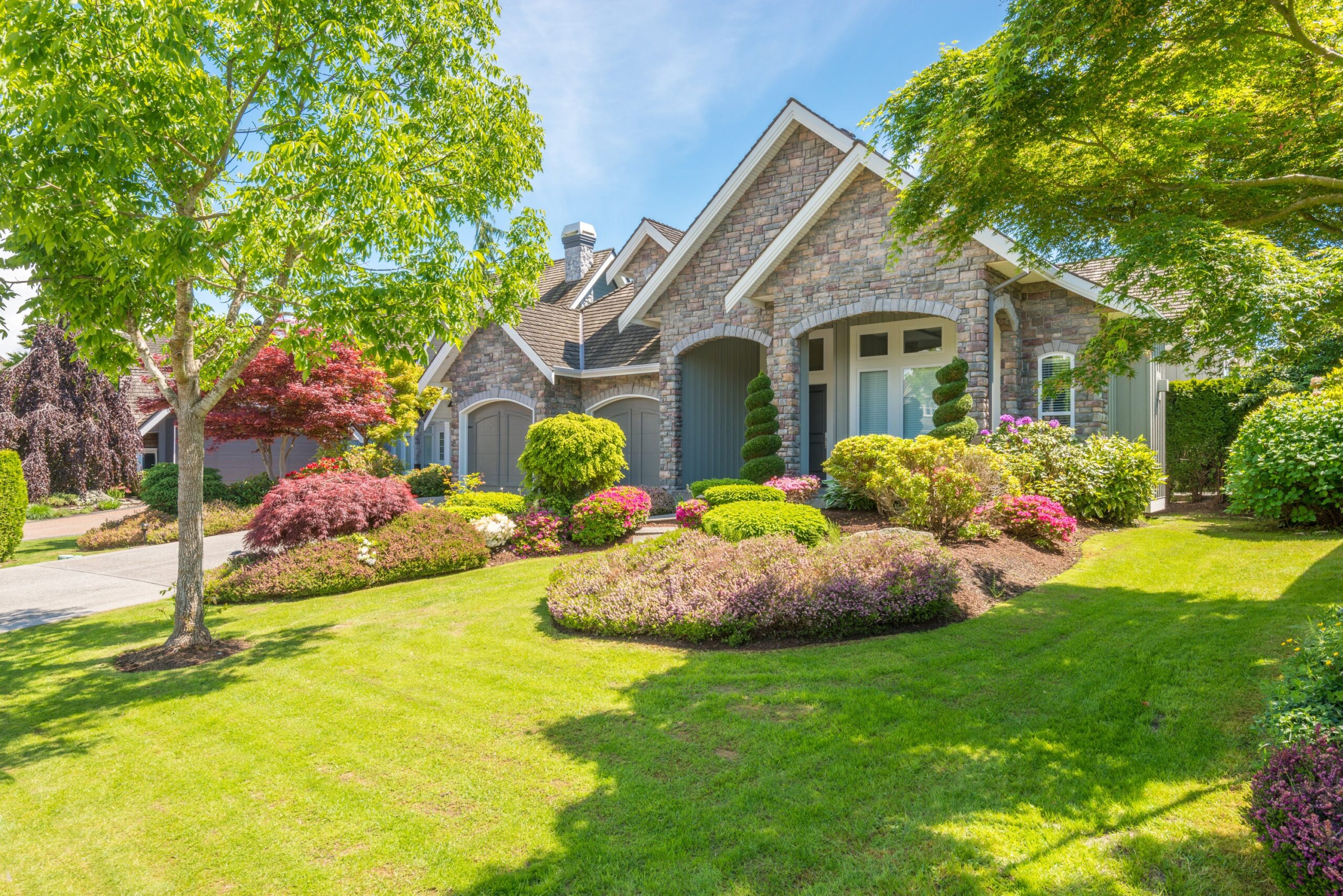 Maximize Your Curb Appeal: 7 Essential Landscaping Tips to Boost Home Value