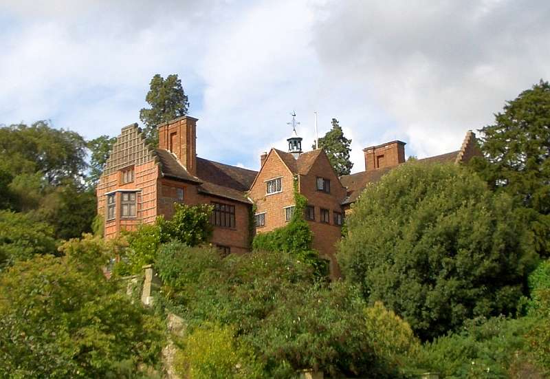 Post-War Design: How Architecture Transformed the English Country House 17 Post-War Design: How Architecture Transformed the English Country House