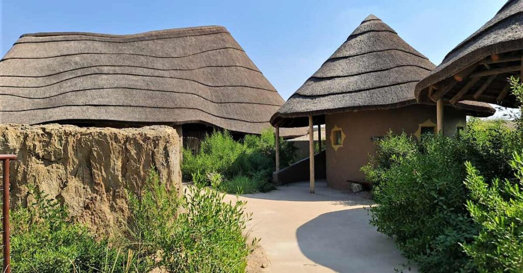 Thatch Roofs: Cost, Care, and Timeless Uniqueness