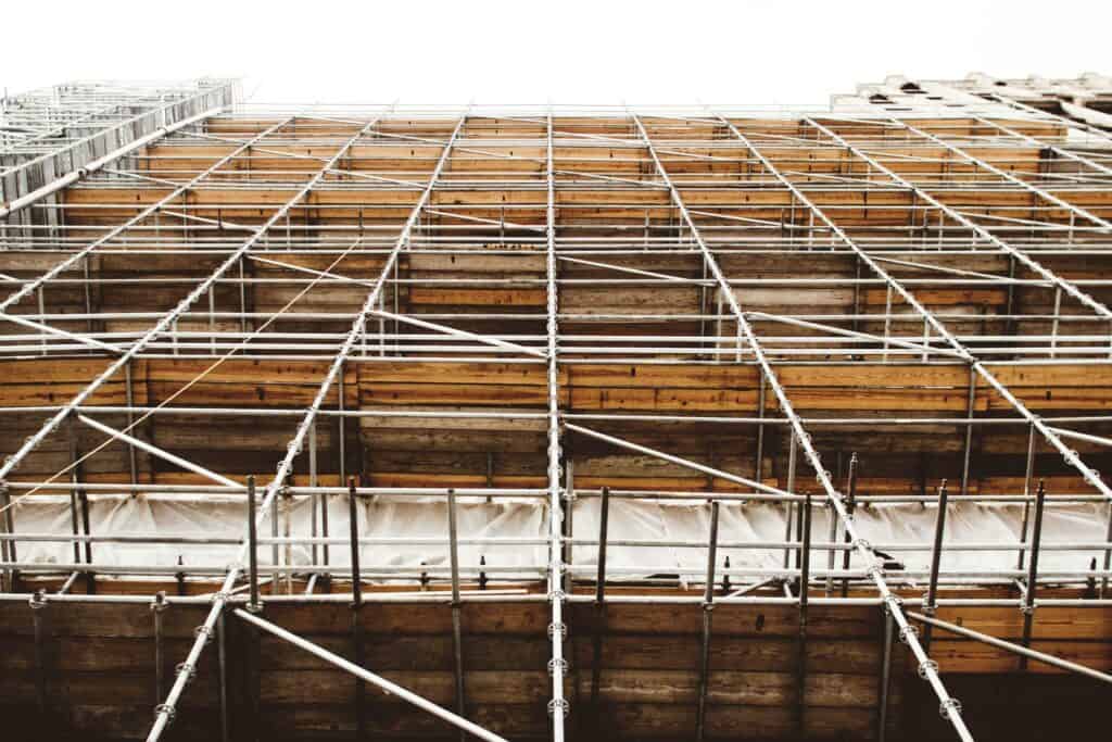Scaffolding Etiquette Managing your neighbours during a big build.
